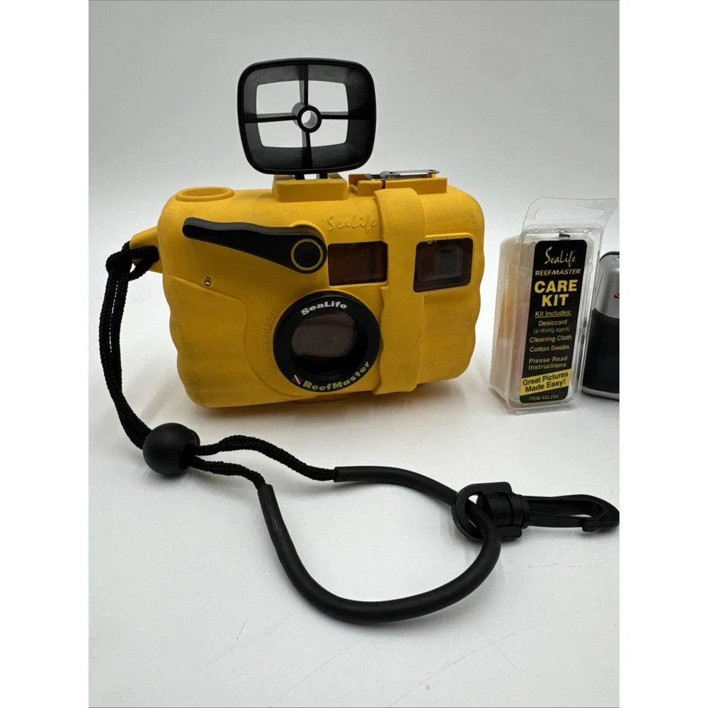 SeaLife ReefMaster RC Automatic SL201 35mm Underwater Camera And Case Untested